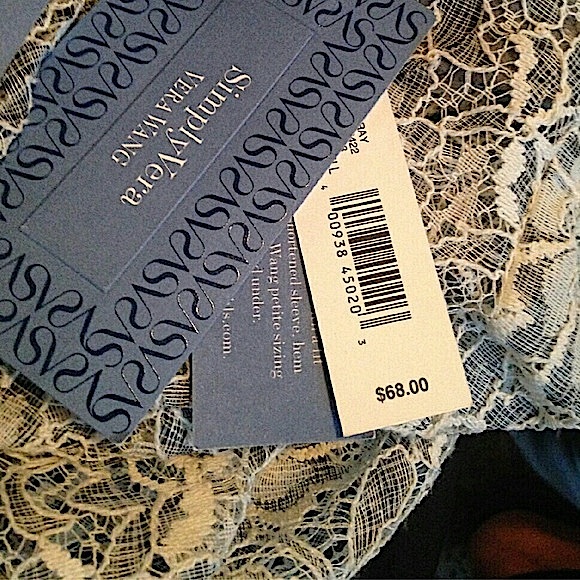 Vera Wang - Picture 4 of 4